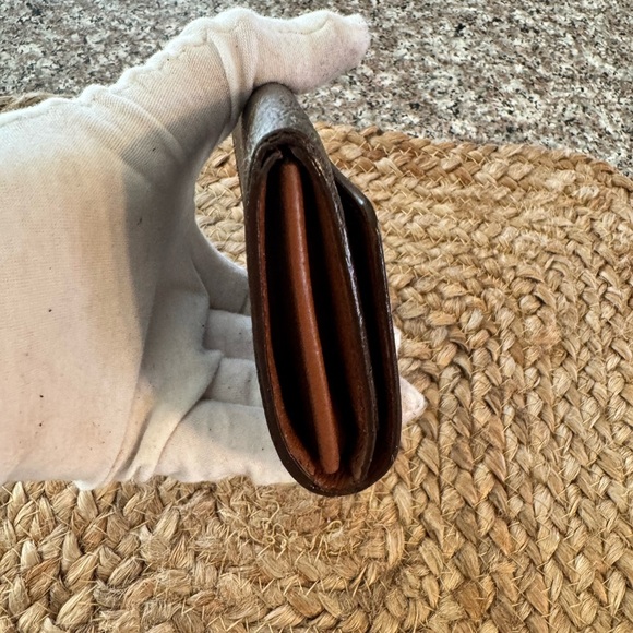 Louis Vuitton
Vintage 1990 Trésor Wallet billet - Picture 5 of 15